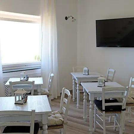 Sunrise Bed and Breakfast Santa Marina Salina