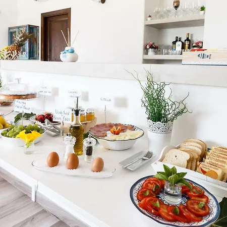 Bed & Breakfast Sunrise Santa Marina Salina