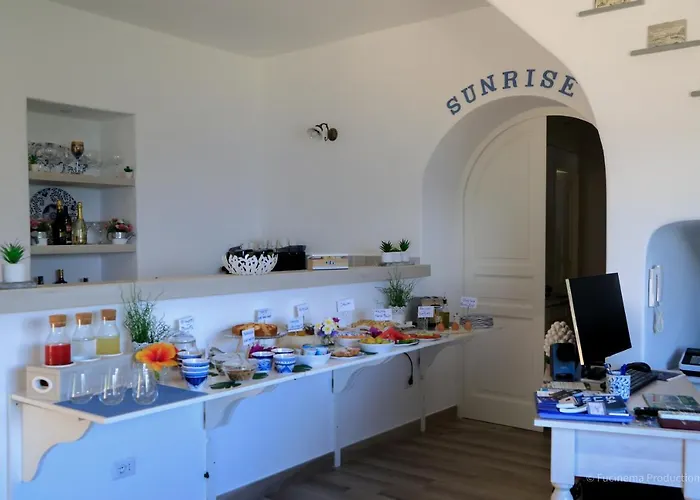 Sunrise Bed & Breakfast 4*