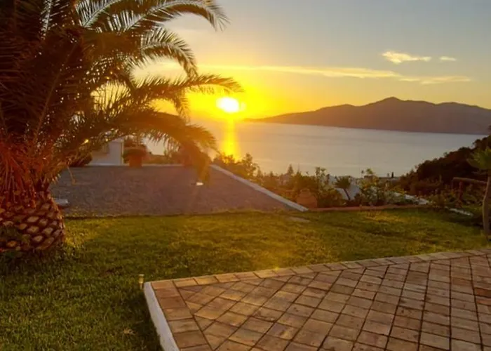 Sunrise فندق مبيت وإفطار سانتا مارينا سالينا